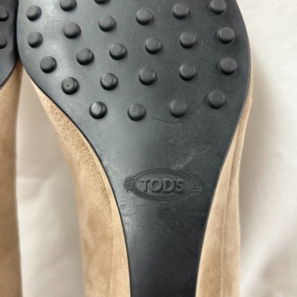 Tod's tan suede wedge pump, size EU 40 - Picture 8 of 9